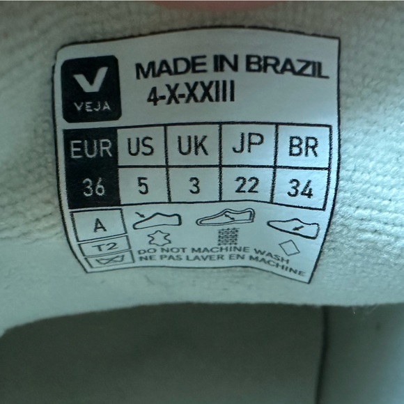 Veja EXCELLENT Esplar bright white leather stitched logo low top sneaker -5 - Picture 14 of 16